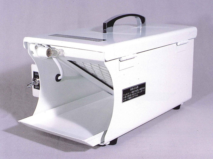 <小型卓上集塵機> ハンディーダスター