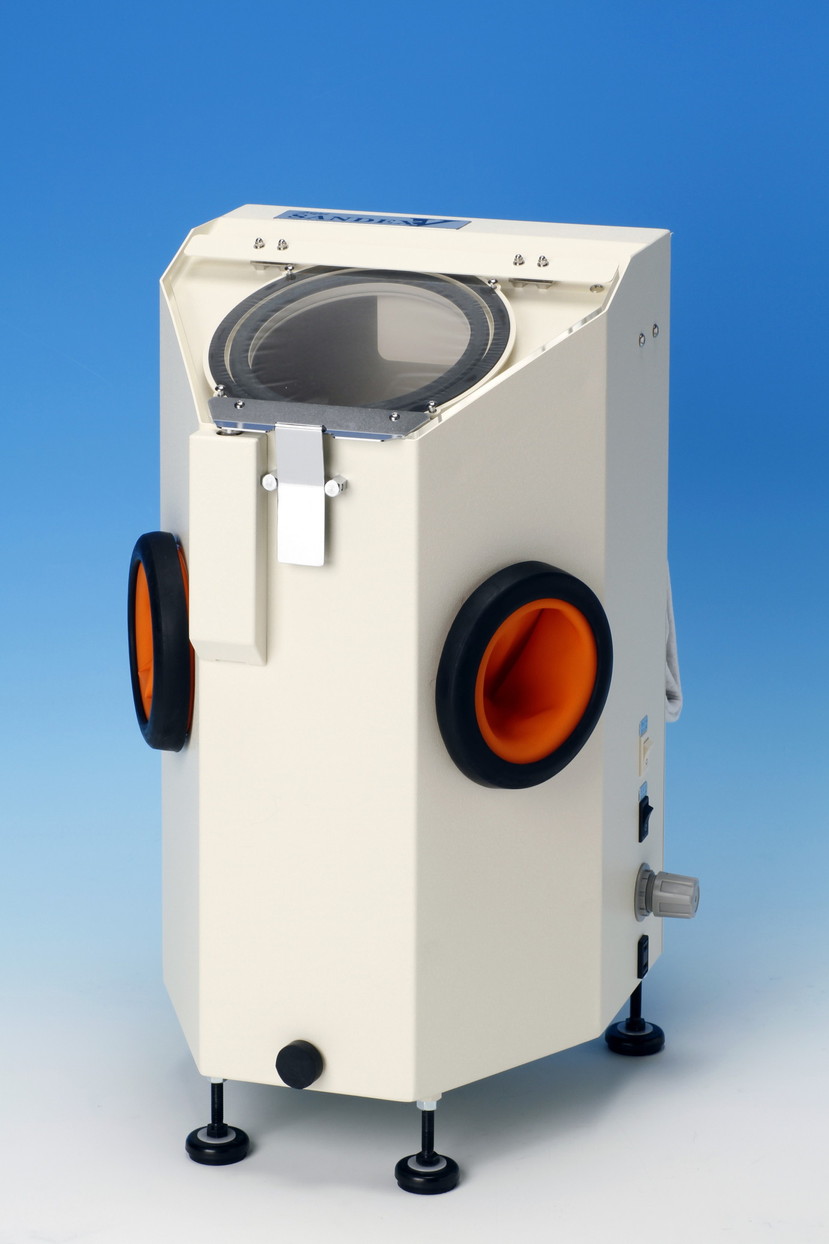 <金属床用循環式サンドブラスター>サンデックスⅤ