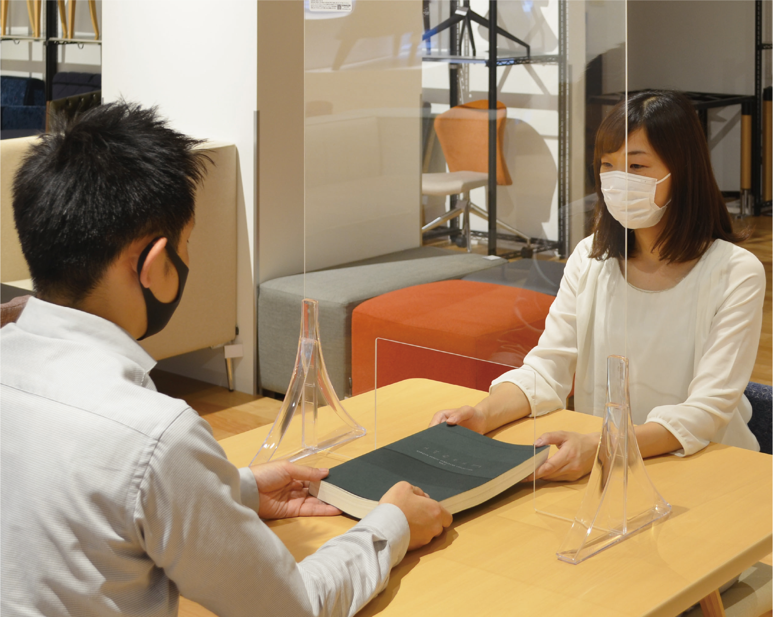 <飛沫感染予防対策>コンフォパーテーション